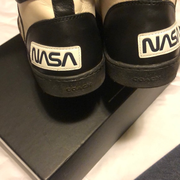Coach nasa - Picture 2 of 4